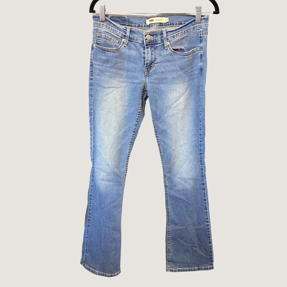 Levi's 524 Bootcut Jeans Womens 5 Blue Medium Wash Low Rise Denim
